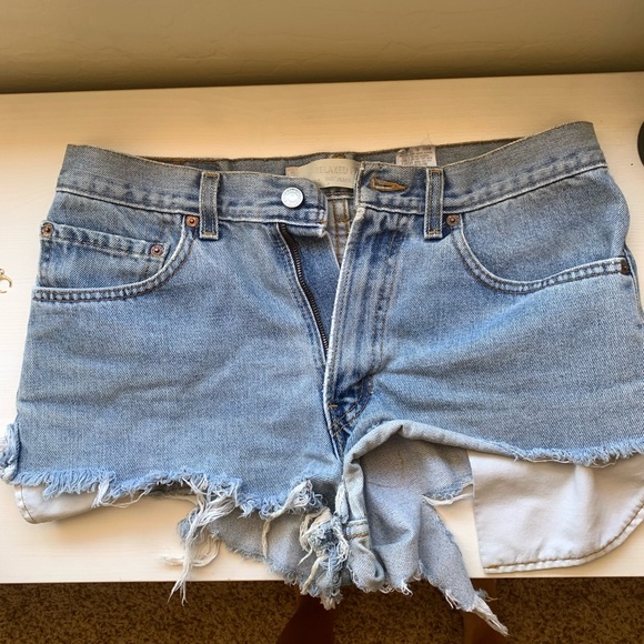 Levi's Pants - Levi’s high waisted denim shorts